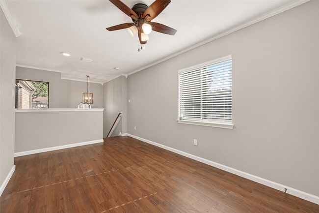 Building Photo - 1720 Old Creek Dr