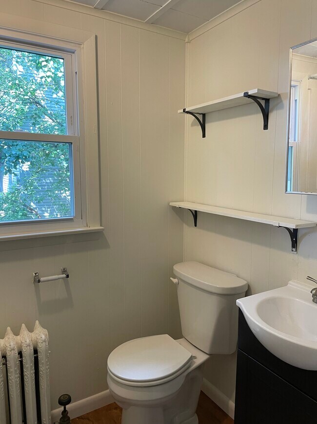 Building Photo - 225 S Burrowes St