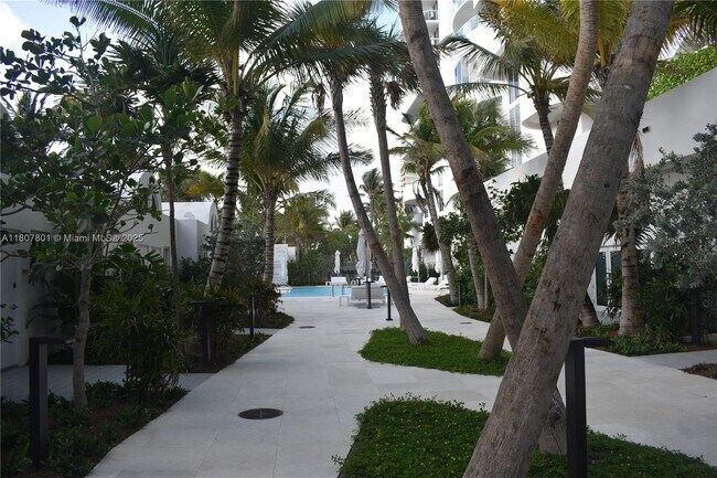 Building Photo - 6365 Collins Ave