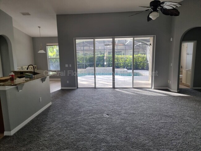 Building Photo - 909 Arbormoor Pl
