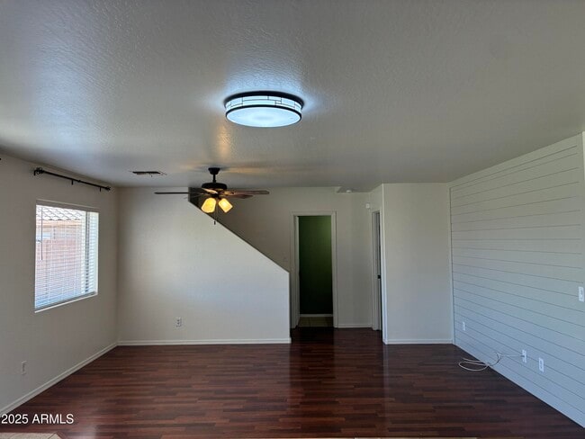 Building Photo - 7287 S Sunrise Way