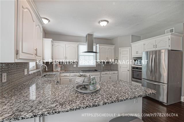 Building Photo - 12403 W 126th St