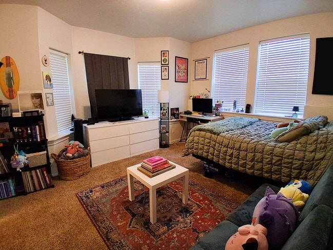 Building Photo - 416 N Seven Peaks Blvd