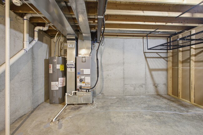 Building Photo - 4417 N 106th St