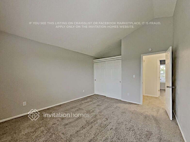 Building Photo - 4610 E 105th Dr