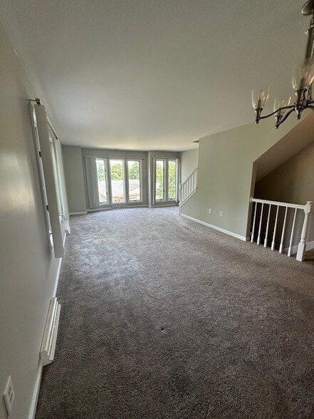 Building Photo - 129 S Beckman Dr