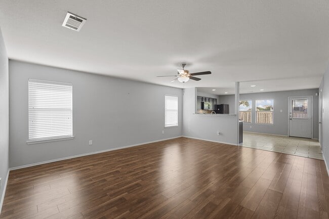 Building Photo - 2509 Saddlehorn Dr