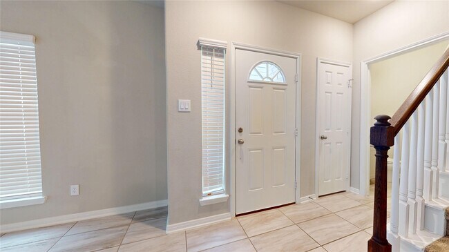 Building Photo - 519 Dr. Martin Luther King Jr. Dr.