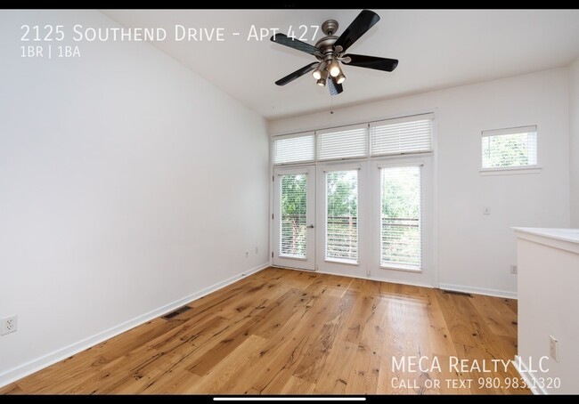 Building Photo - 2125 Southend Dr