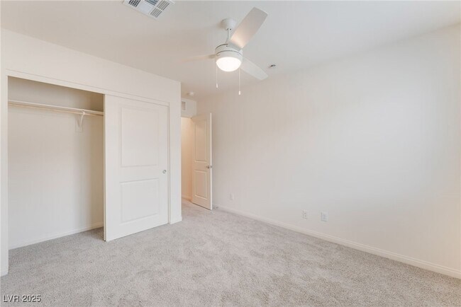 Building Photo - 5672 Sapphire Shine Ave