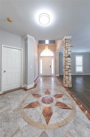 Building Photo - 2325 Hunters Run Dr