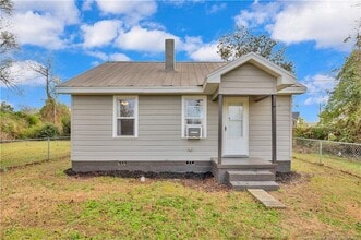 Building Photo - 326 Hawley Ln