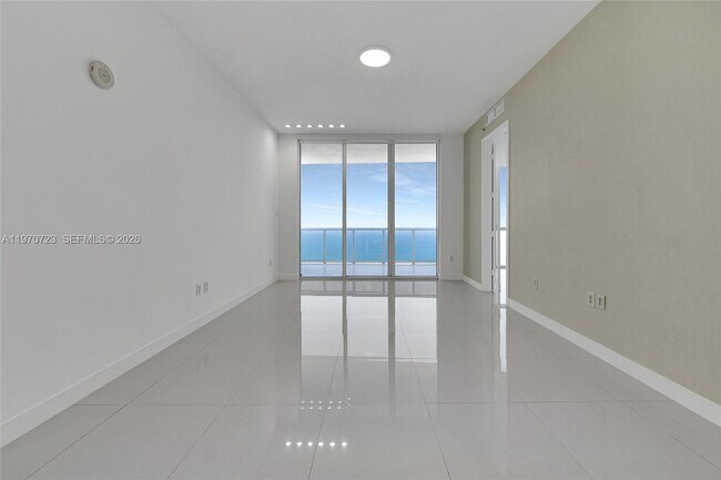 Building Photo - 18201 Collins Ave