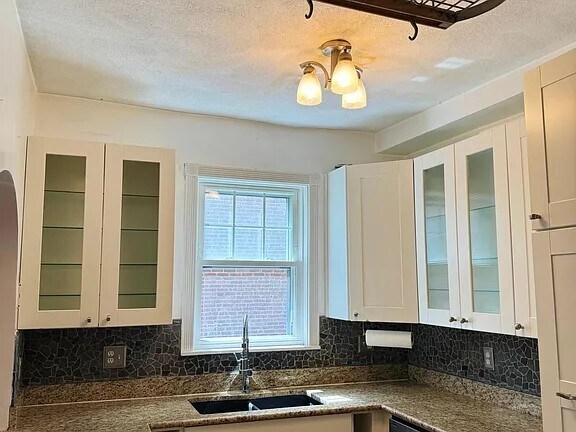 Building Photo - 22 Pembroke St