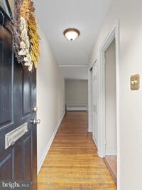 Building Photo - 209 Guthrie Ave