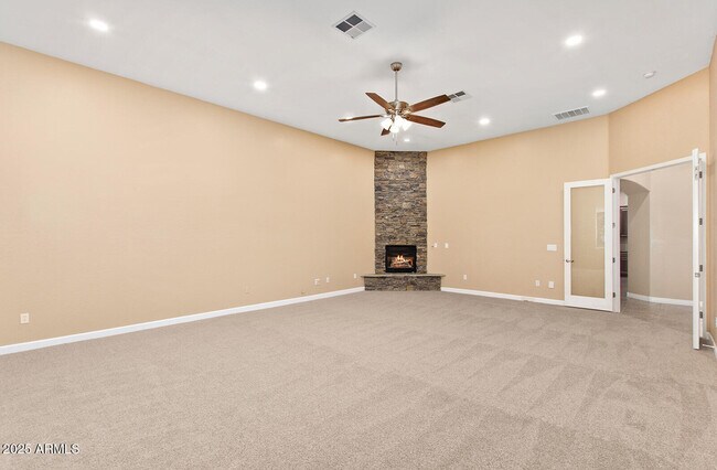 Building Photo - 13930 E Vallejo St