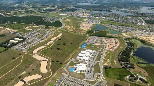 Building Photo - 16350 Hamlin Vw St