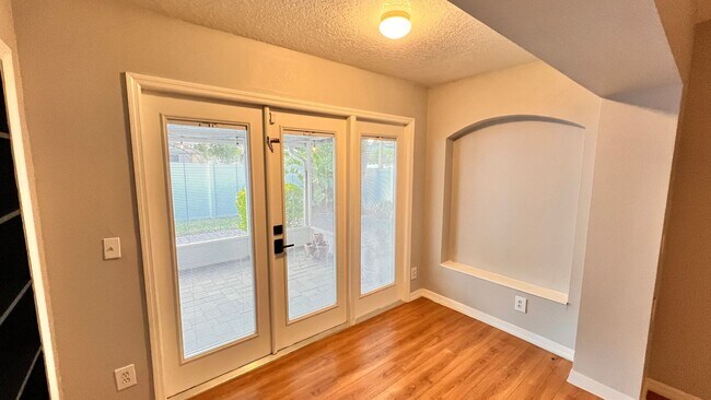 Building Photo - The Heart of Maitland: 3BD/2BA Home That F...