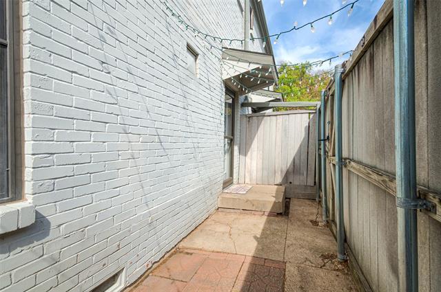 Building Photo - 5036 Lahoma St