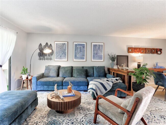 Building Photo - 133 Wild Palm Dr