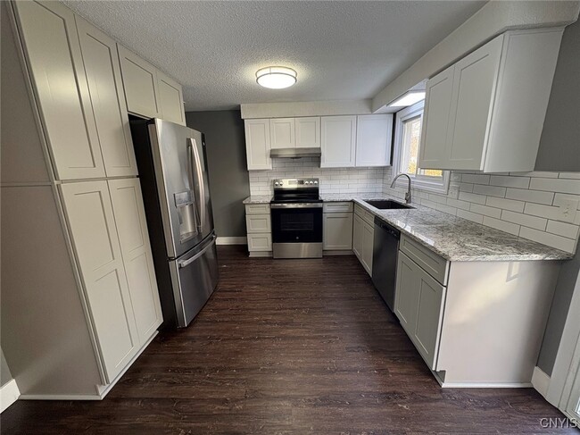 Building Photo - 519 Sunflower Dr