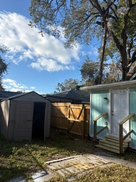 Building Photo - 911 Hart St