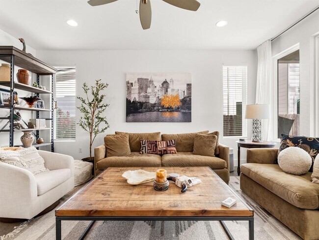 Building Photo - 3711 Garden Villa Ln