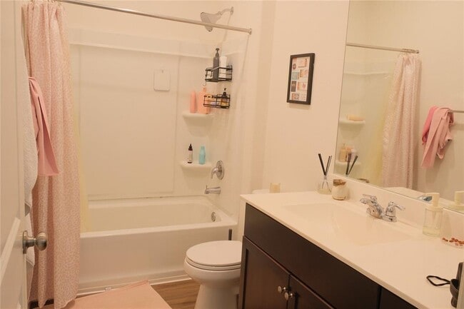 Building Photo - 3424 Lodgepole Dr