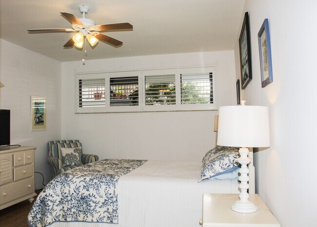 Building Photo - 1616 Ocean Dr