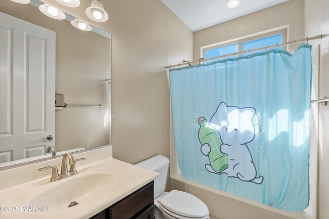 Building Photo - 2416 Alberta Way