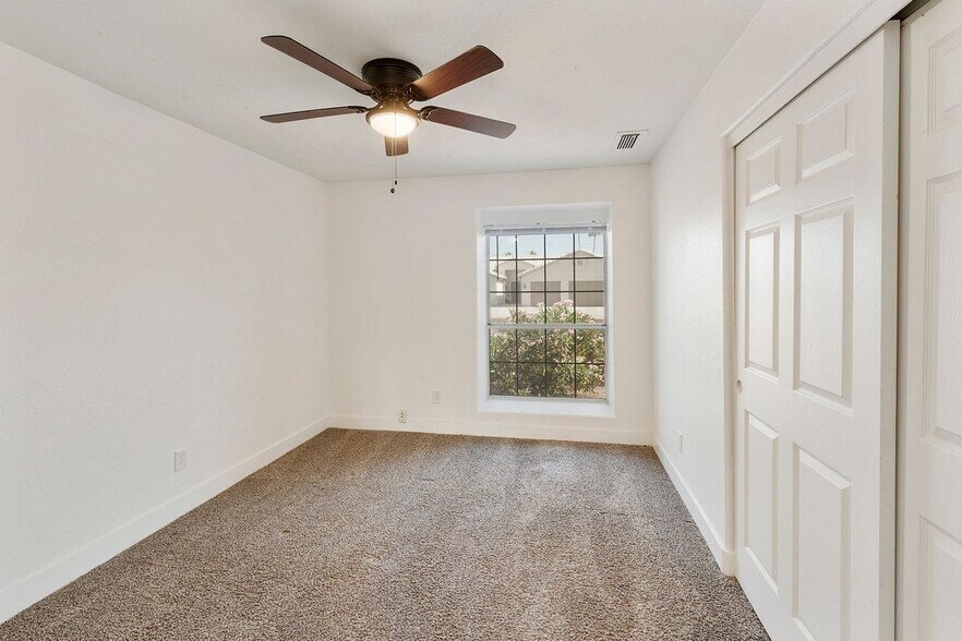 Building Photo - 351 W Amoroso Dr