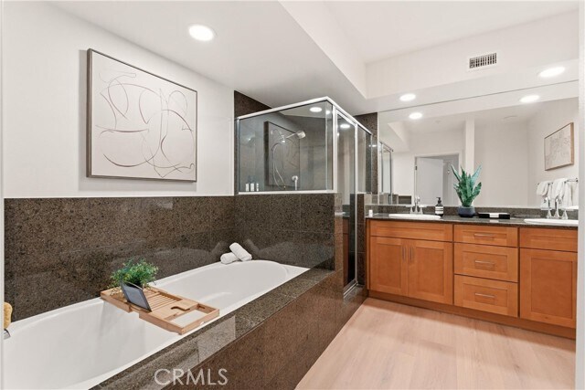 Building Photo - 1222 S Westgate Ave