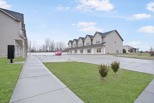 Building Photo - Pro Park Villages # 105