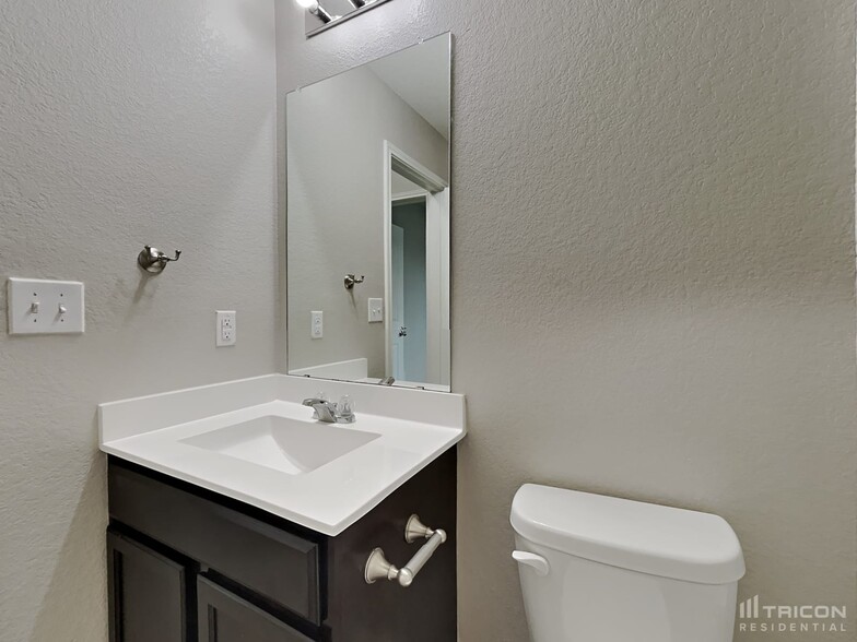 Building Photo - 3701 Tilmon Ln.