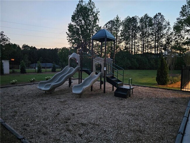 Building Photo - 3670 Willow Glade Trl