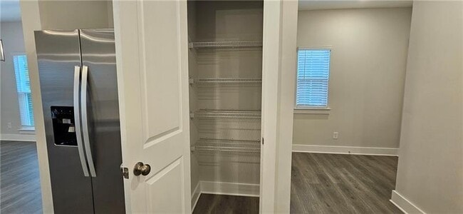 Building Photo - 1727 Prospect Wy