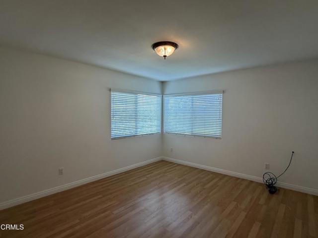 Building Photo - 868 Fairview Ave