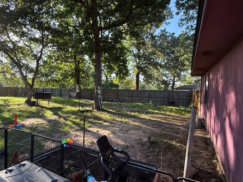 Building Photo - 3153 Roosevelt Dr