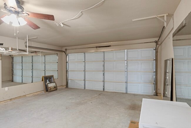 Building Photo - 271 Vista Hermosa