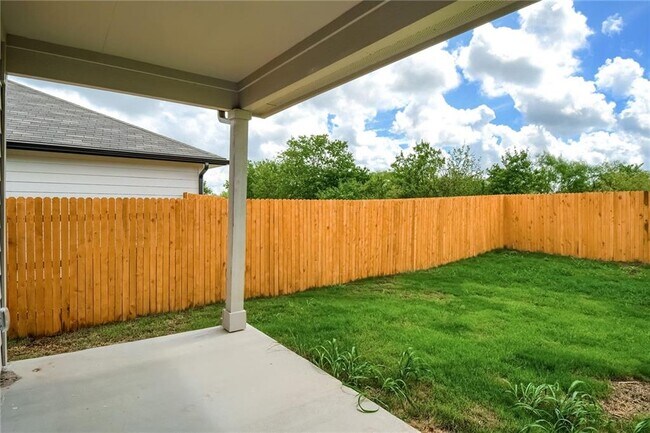 Building Photo - 745 Adler Way