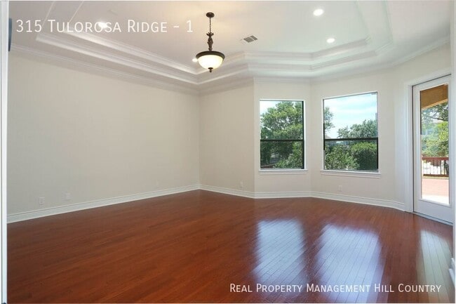 Building Photo - 315 Tulorosa Ridge