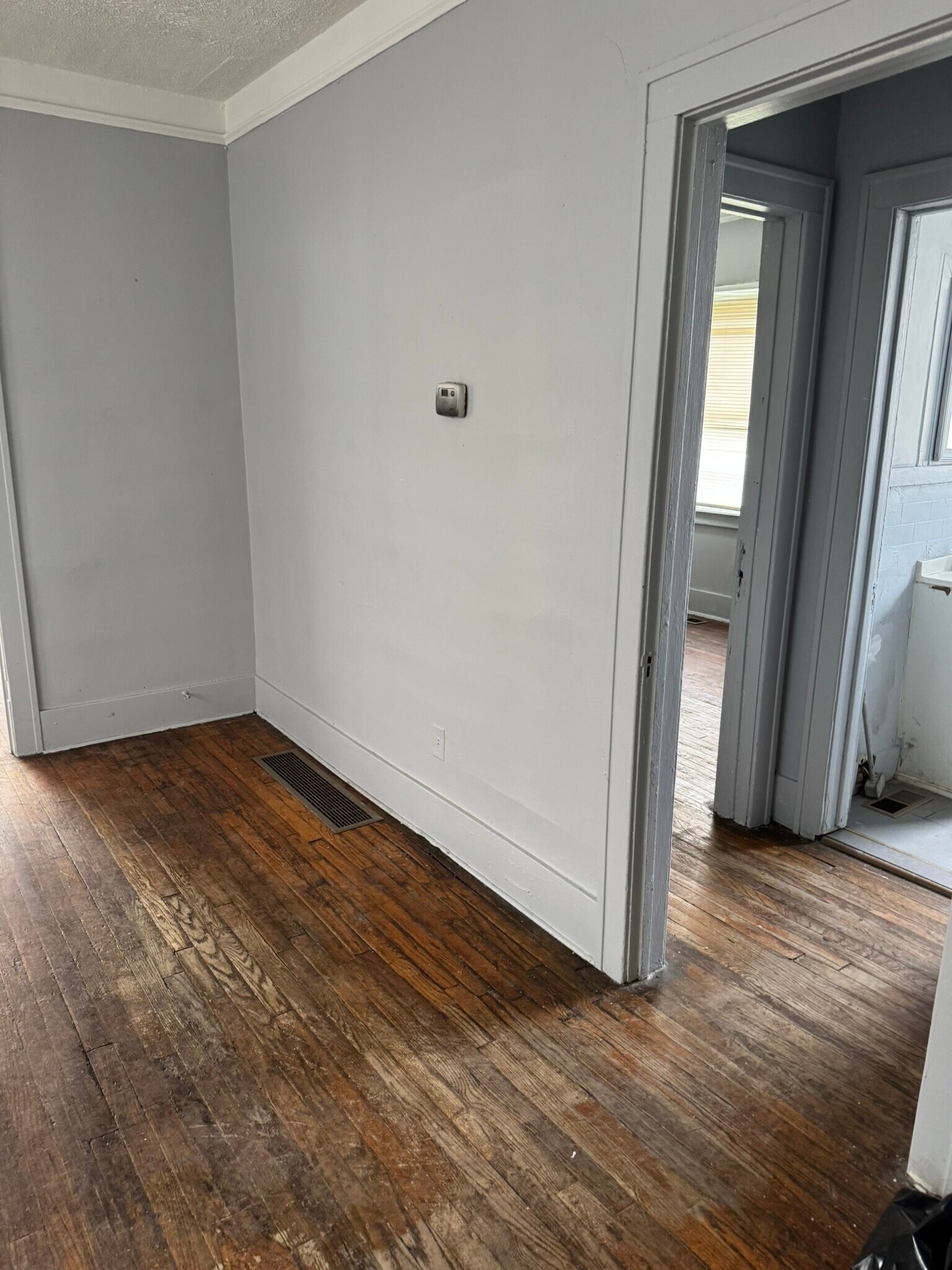 Building Photo - 5378 Maxwell Ave