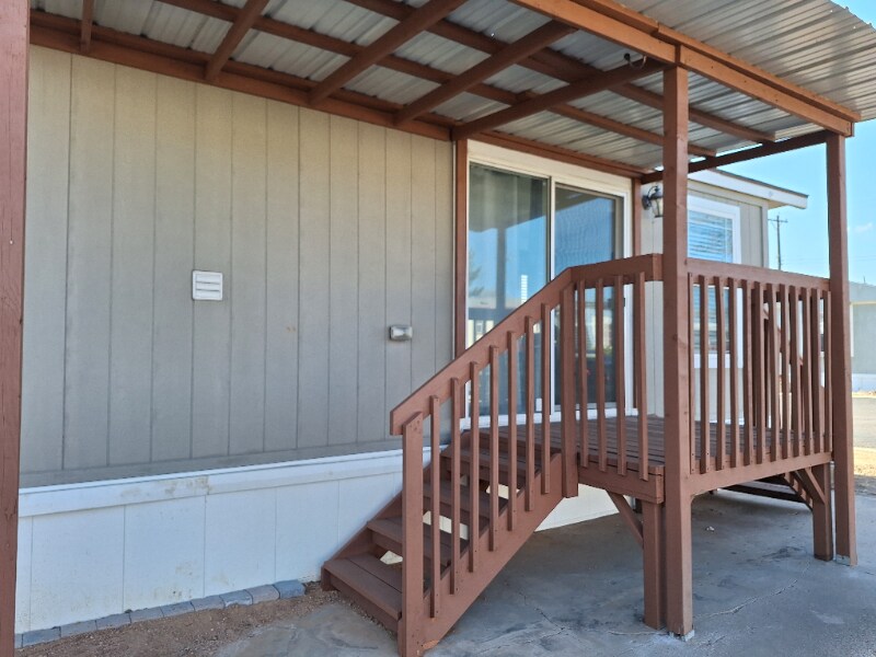 Building Photo - 3841 N Cascade Ave