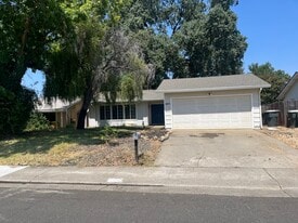 Building Photo - 9371 Medallion Way