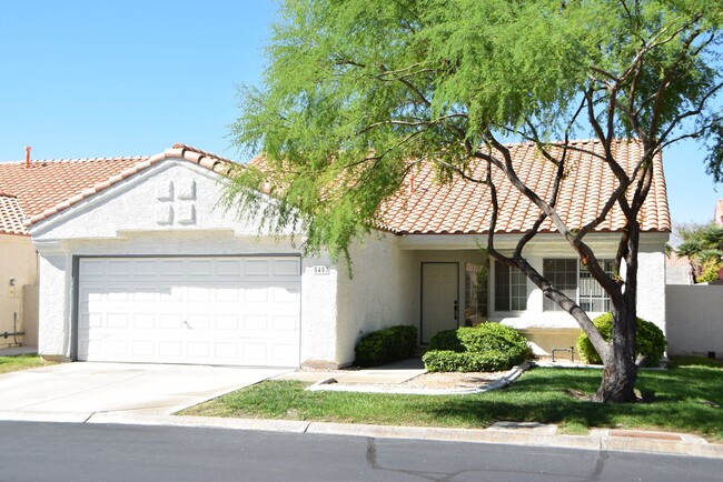Building Photo - BEAUTIFUL NORTHWEST PROPERTY NEAR DINING A...