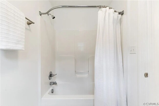 Building Photo - Charming 3BR House in Richmond