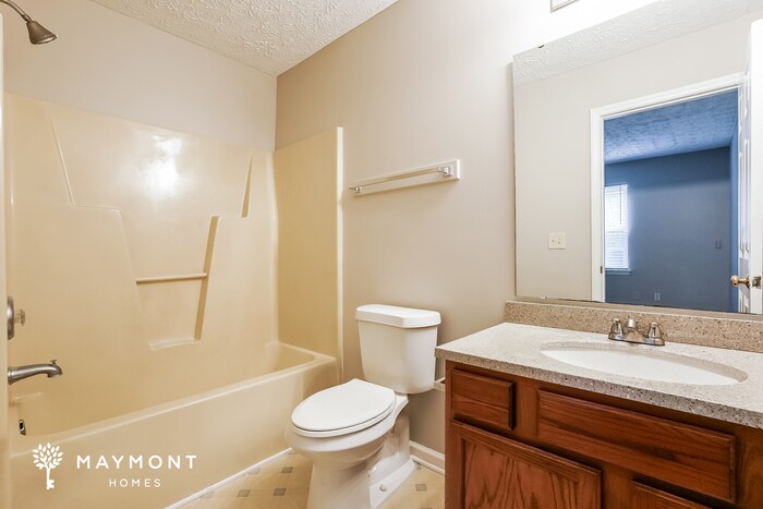 Building Photo - 2717 Midway Park Ct