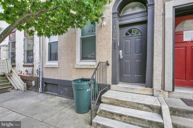 Building Photo - 1526 Brown St