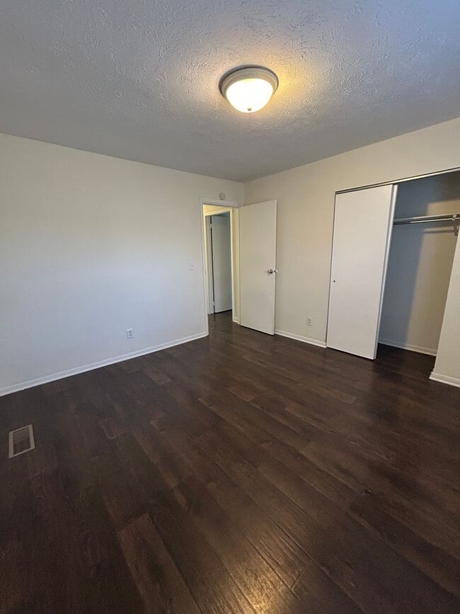 Building Photo - 4413 Chisholm Trail