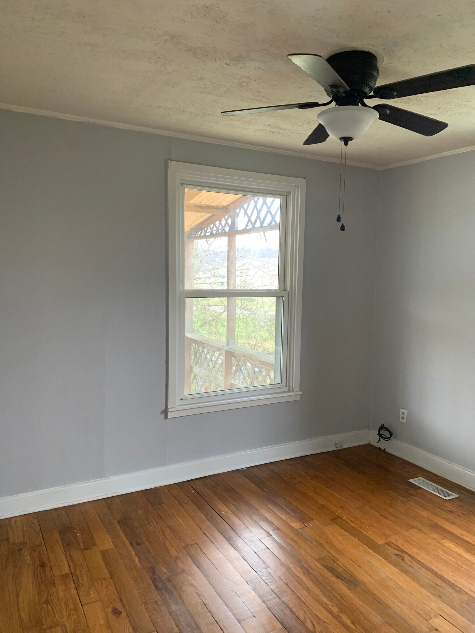 Building Photo - 5008 Schubert Road